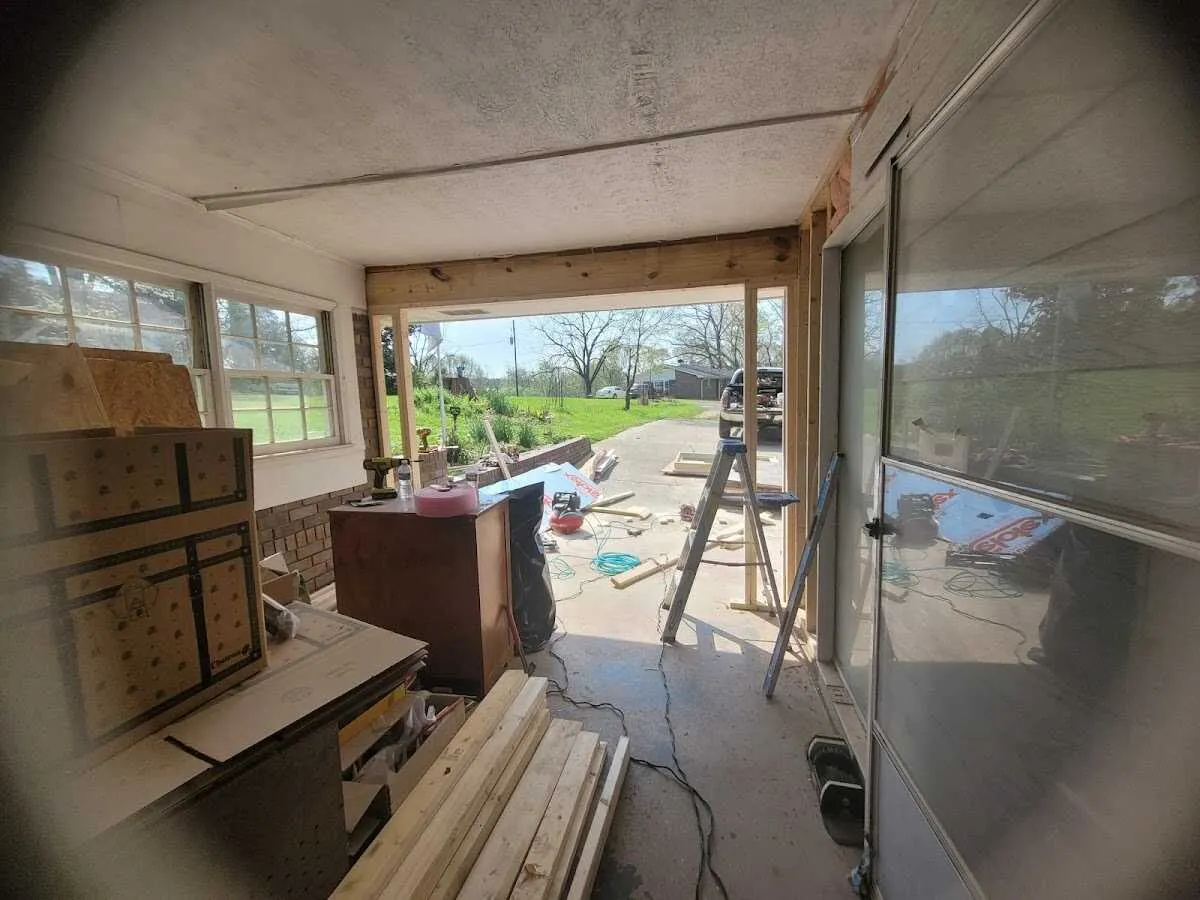 Air movers and dehumidifier for Drying & Dehumidification in Williamsburg